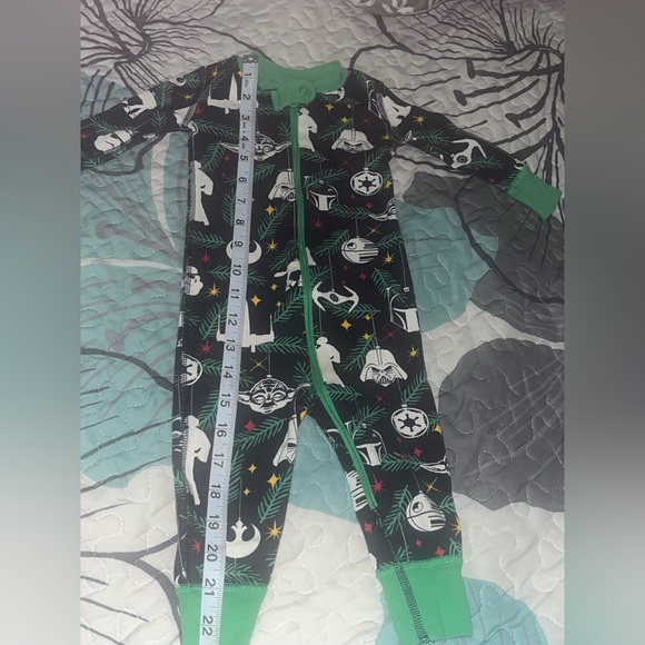 • Kids Star Wars™ Long John Pajama Set - Picture 4 of 6